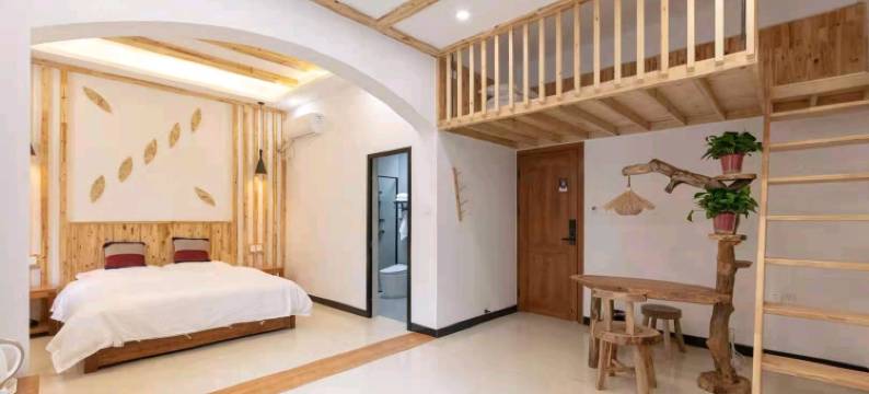 万仙山景香府民宿(郭亮村绝壁长廊店)图片