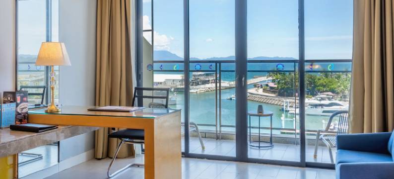 深圳大梅沙湾游艇度假酒店图片
