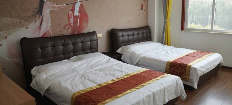 桔子水晶主题酒店(济阳崔寨弘力商贸城店)图片