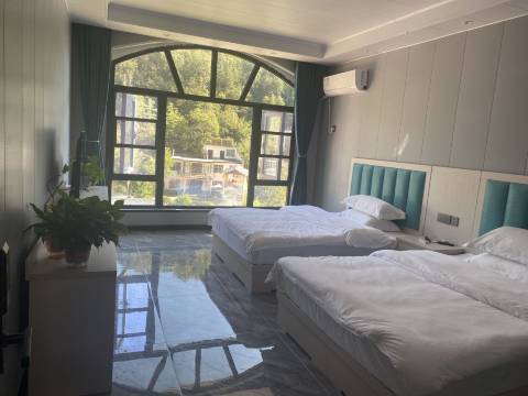 西峡老界岭界岭山庄26号