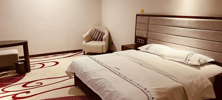 巩留家和大酒店图片