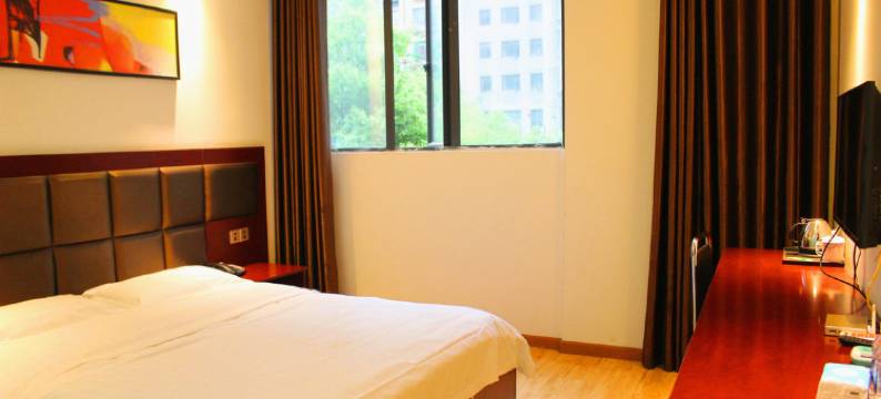 襄阳艾尚屋温馨酒店(民发世界城店)图片