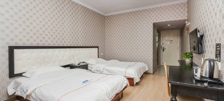 爱客100主题酒店(青岛李村步行街李村地铁站店)图片