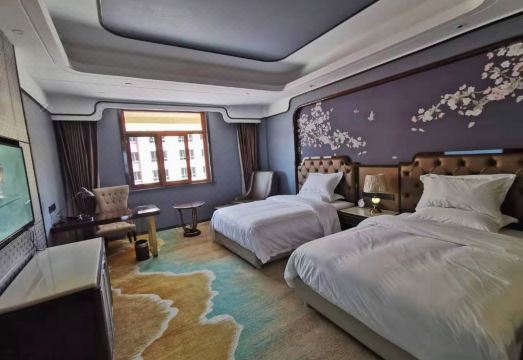 Lihu Hotel Hotel Overview