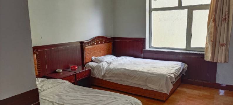 察右后旗利川宾馆图片