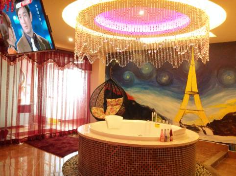 大冶圣堡罗时尚旅店