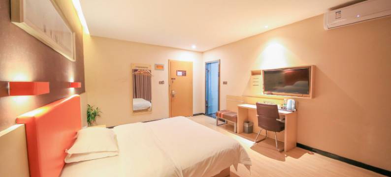 7日臻品酒店(乌兰察布维多利广场店)图片