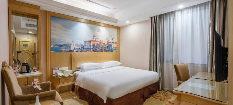 维也纳国际酒店(上海外高桥自贸区杨高北路店)图片