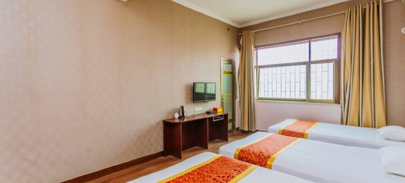 天龙商务宾馆(濮阳长途车站店)图片