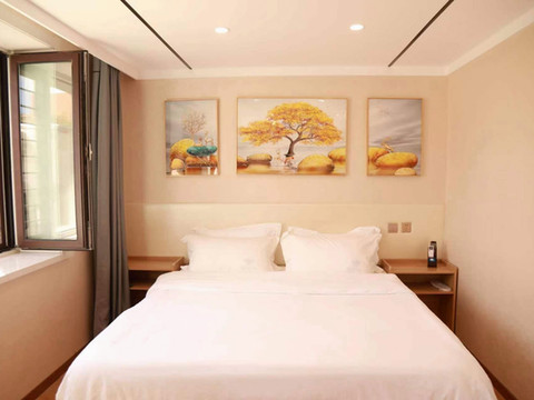 萝北沐年之夏宾馆