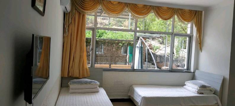 北京乡野缘民宿(雾灵西峰东极仙谷自然风景区店)图片