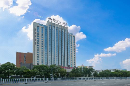 信丰桃江大酒店