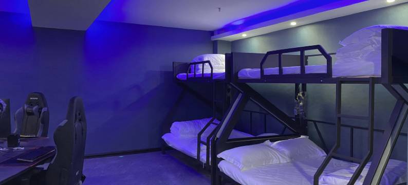 临湘艾希电竞酒店图片