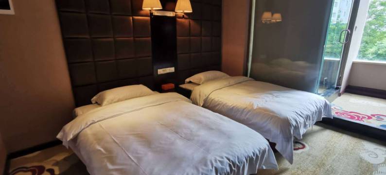 定西岩烽商务宾馆图片