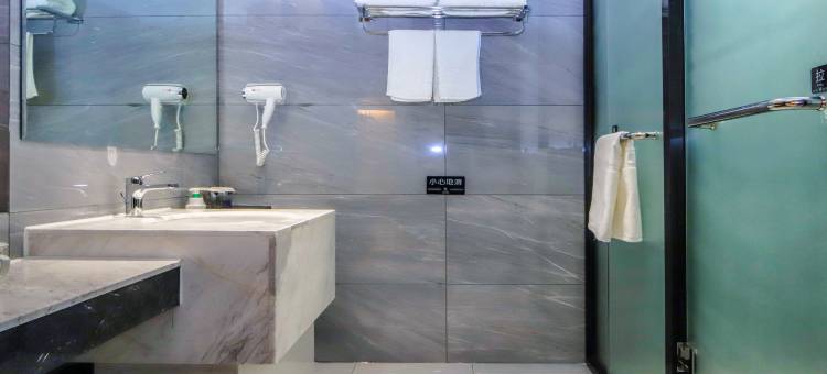 H酒店(万达广场赤峰学院店)图片