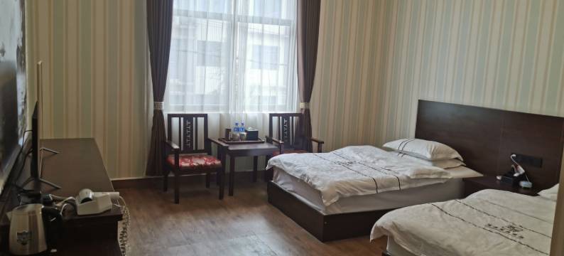 景谷鸿宾商务酒店图片