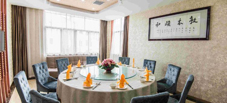 曼谷大酒店(黄梅火车站店)图片