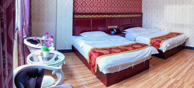 富宁星辰主题酒店图片