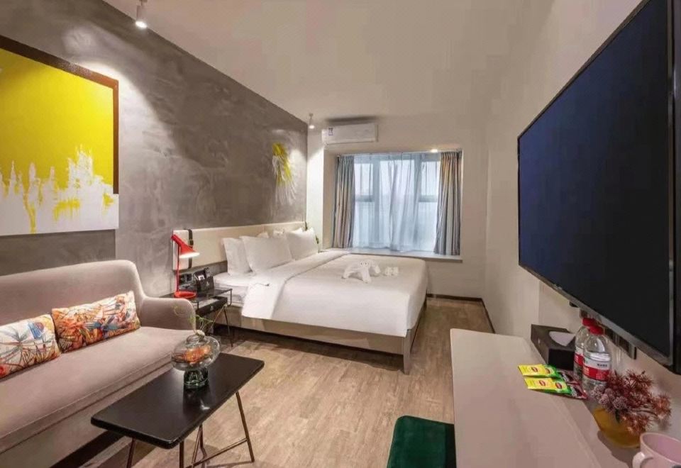  Hotel Overview