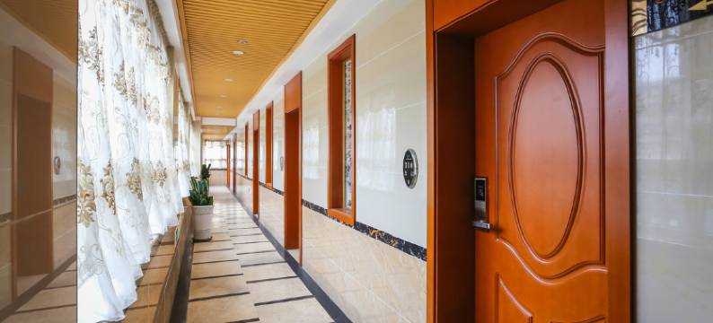 栖兴假日酒店(犀浦地铁站店)图片