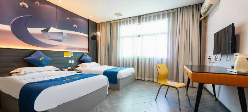 快8连锁酒店(深圳松岗溪头地铁站店)图片