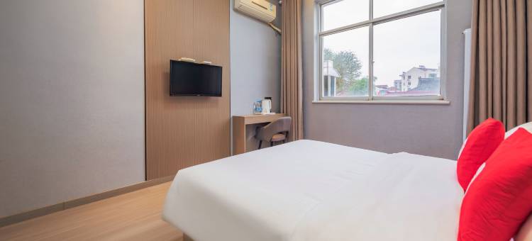 半岛酒店(千阳客运站店)图片