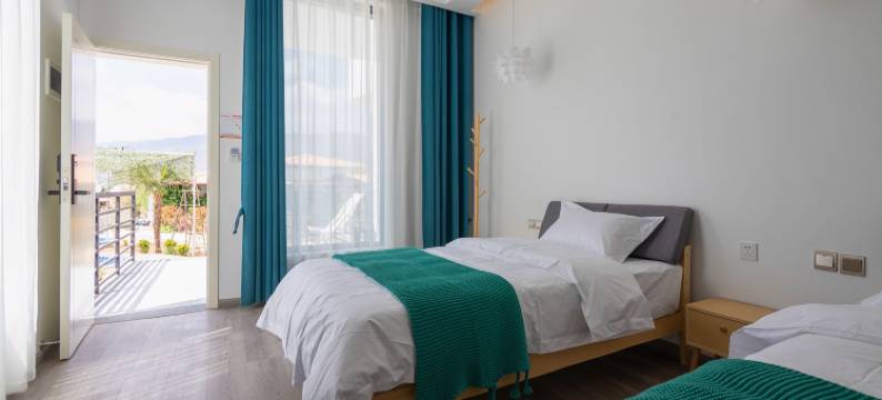 大理洱源野草温泉民宿图片