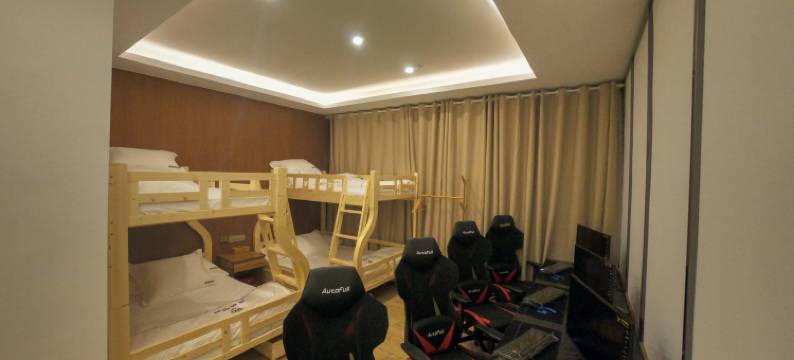 遵义虎贲电竞酒店(苏州路店)图片