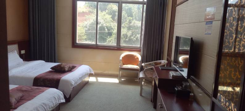 平江纯溪大酒店图片