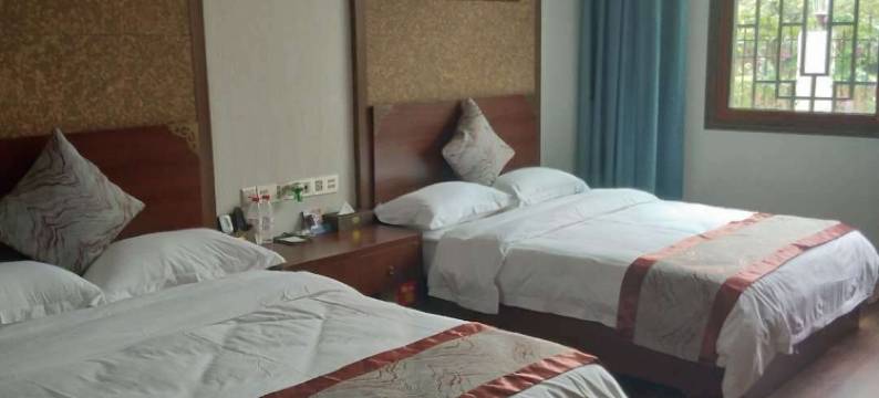 兴仁水韵绿荫驿栈(巴铃镇店)图片