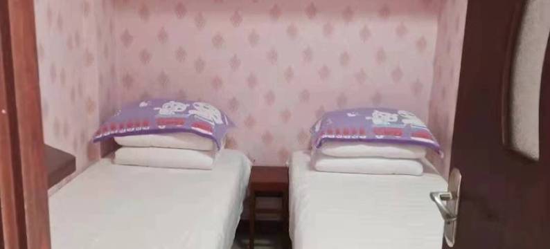 边城旅店(新华街店)图片