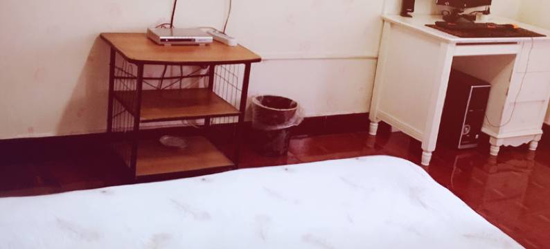 月亮湾住宿(武汉工程科技学院湖北生态工程职业技术学院店)图片