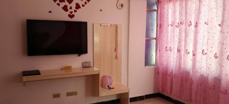 百里杜鹃花叙主题酒店图片