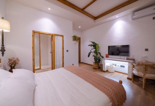 Ouran Boutique Guesthouse Hotel Overview