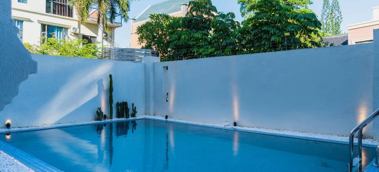 R设计师海滩度假酒店(北海银滩景区国际客运港店)图片