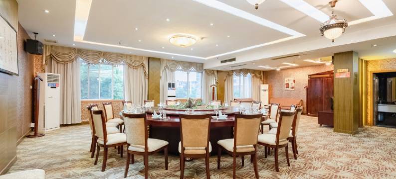 武汉知音莲花湖酒店(蔡甸大街文正街店)图片