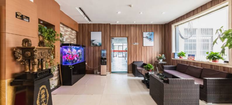 尚景商务酒店(沙口路地铁站郑州记忆油画厂创意园店)图片