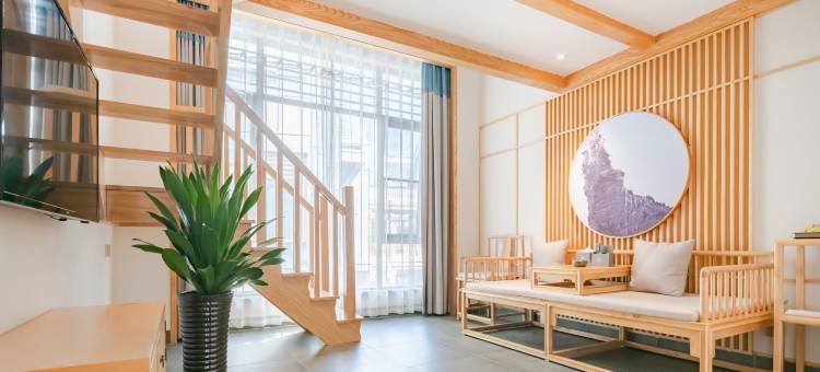 铂顿国际公寓(柳州窑埠古镇东堤码头店)图片