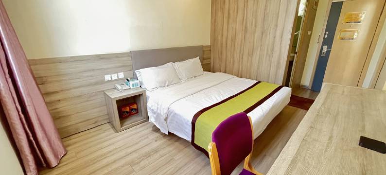 润佳连锁酒店(西安地铁1号线长乐坡地铁站店)图片