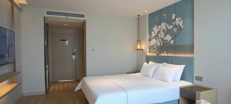 白玉兰酒店(威海高铁站韩乐坊店)图片