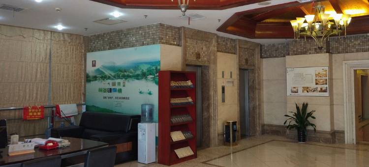 南宁永凯春晖酒店(南宁东站万象城地铁站店)图片