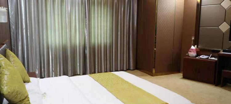 那曲鸿瑞大酒店图片