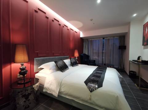 绵阳牧云泊舍(人民公园瀚威店)