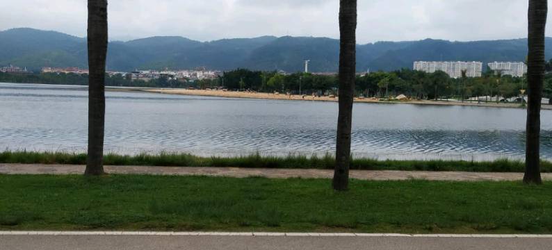 弥勒鸿翔宾馆(红河水乡巨人世纪广场店)图片