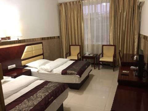 镇康花园商务酒店