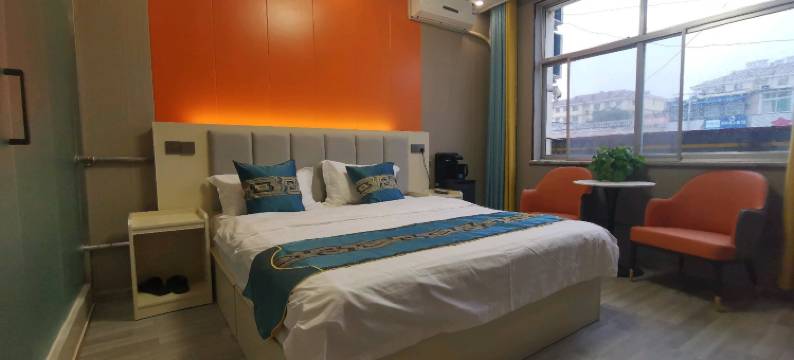 济南飞龙飞住房(济南英才学院店)图片