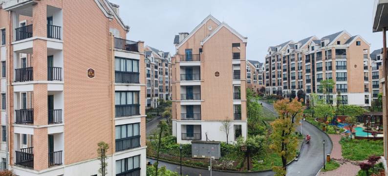 名湖度假酒店图片