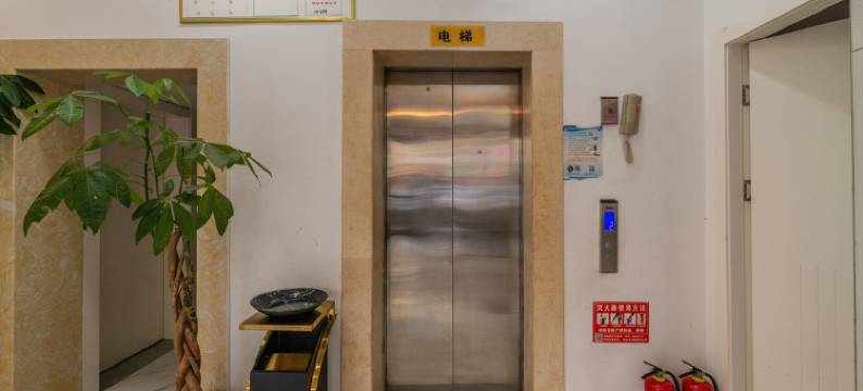 新蔡尚青春主题宾馆图片