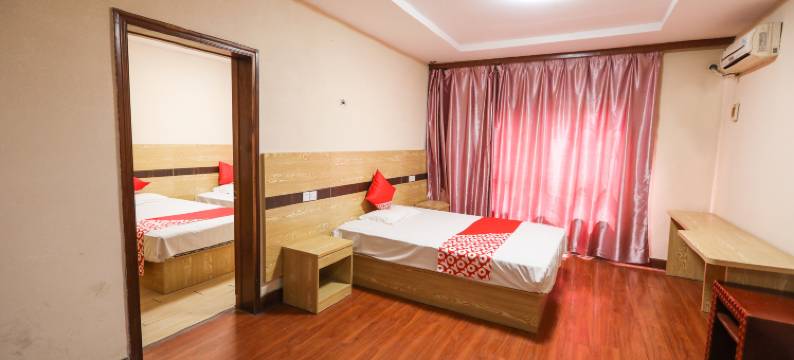 卫东区兴业宾馆(平顶山万达广场店)图片