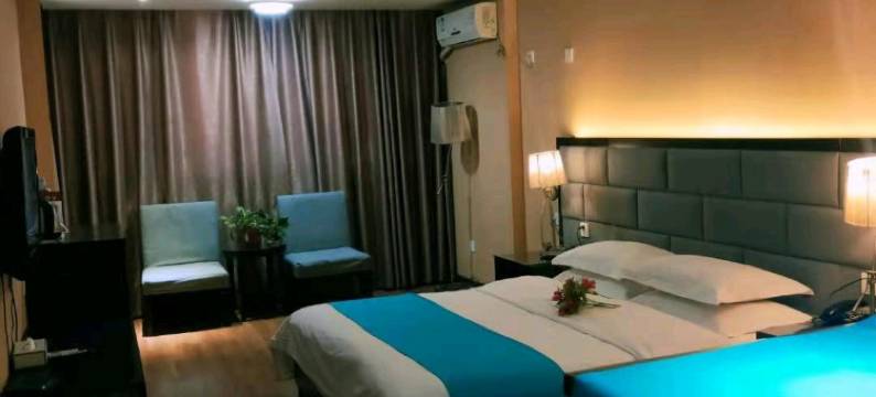 泊客之旅酒店(许昌胖东来天使城店)图片